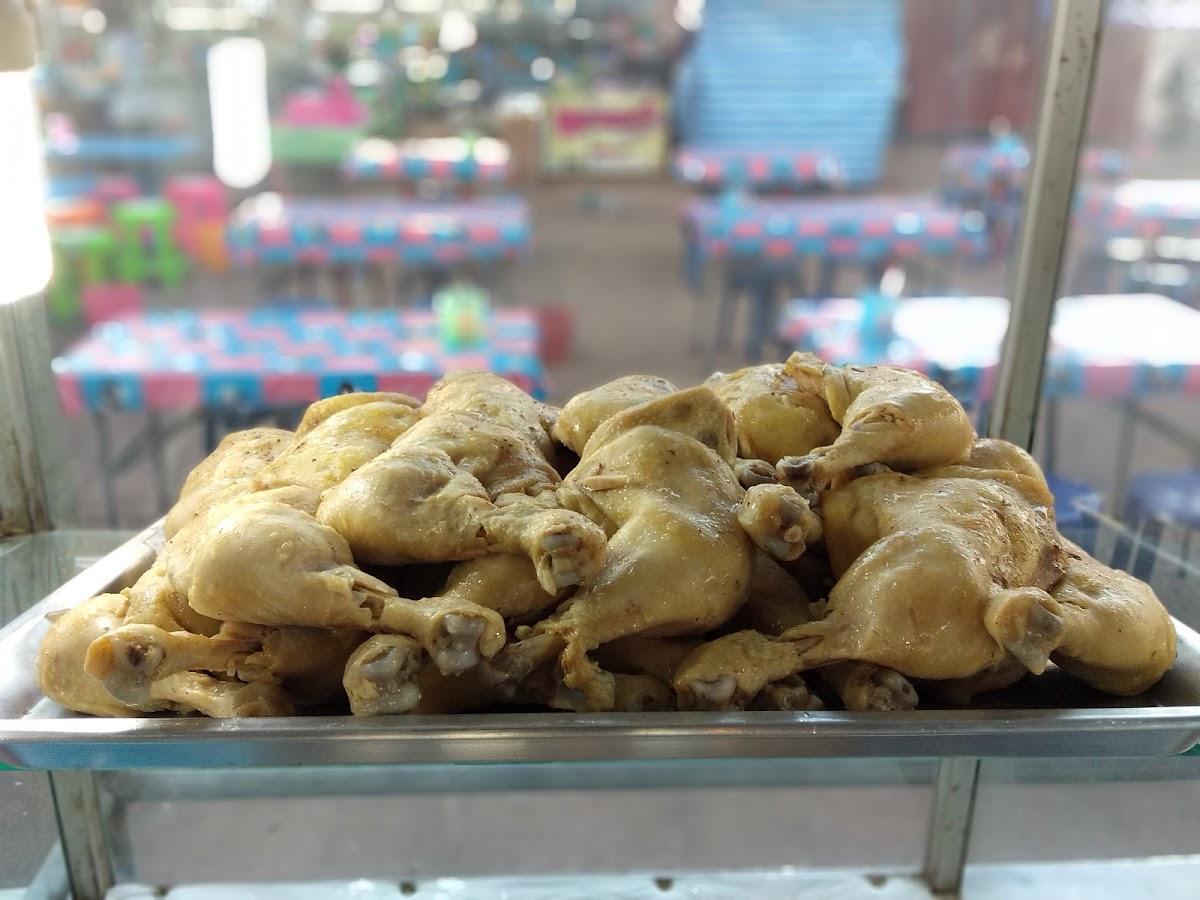 ร้านข้าวขาหมู ข้าวคากิ
