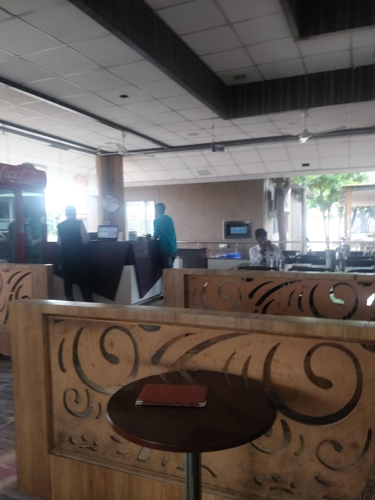 Neel Pure Veg Family Restaurant Ahmednagar