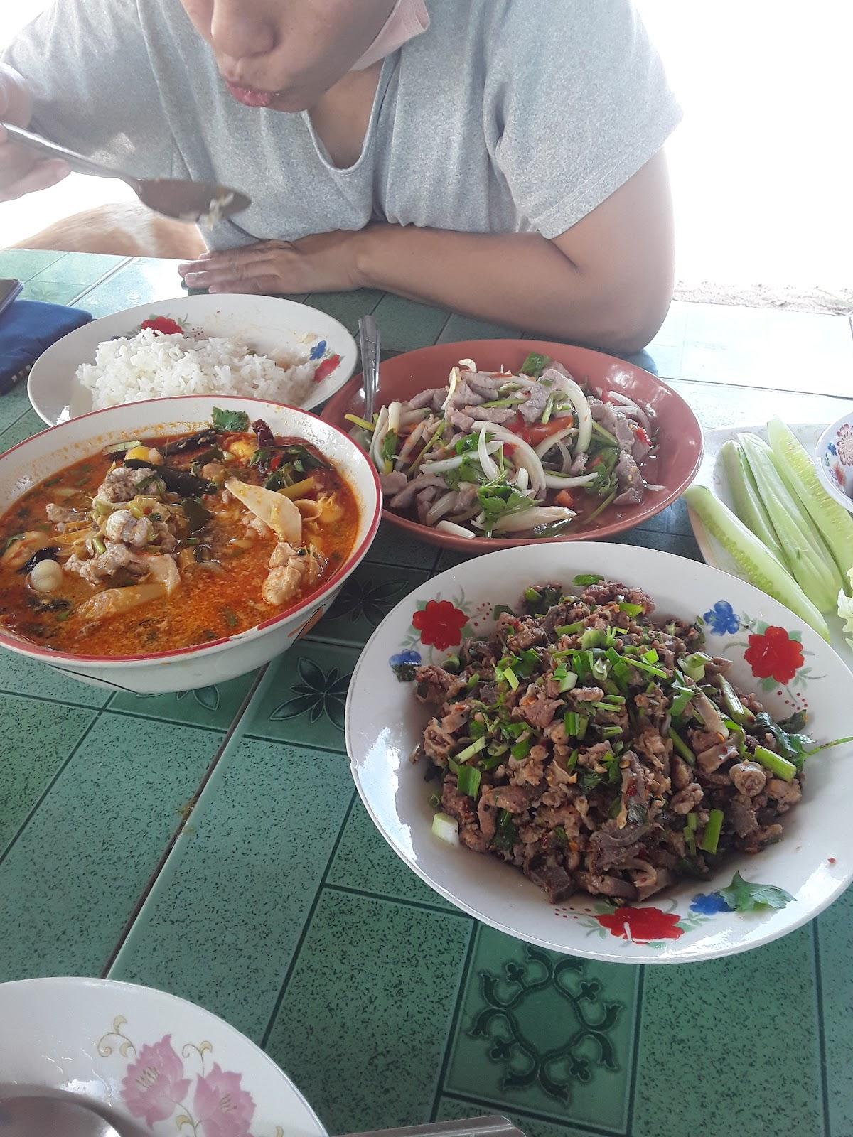 ร้านตาเสือ