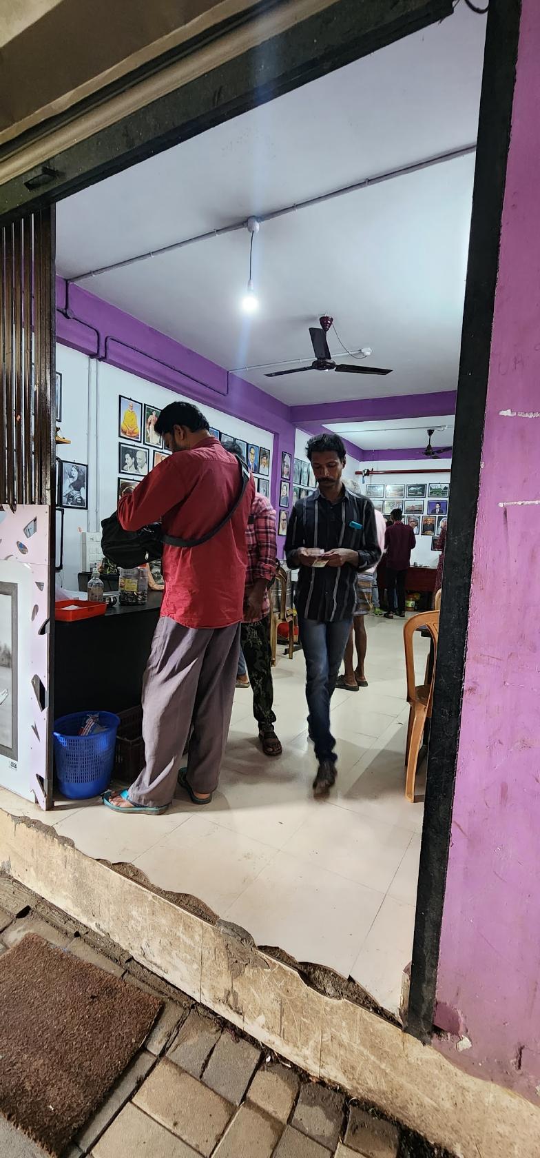 Dhanasree Janakeeya Hotel