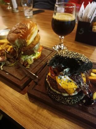 Hawks Craft Beer & BBQ - Restaurante e Cervejaria