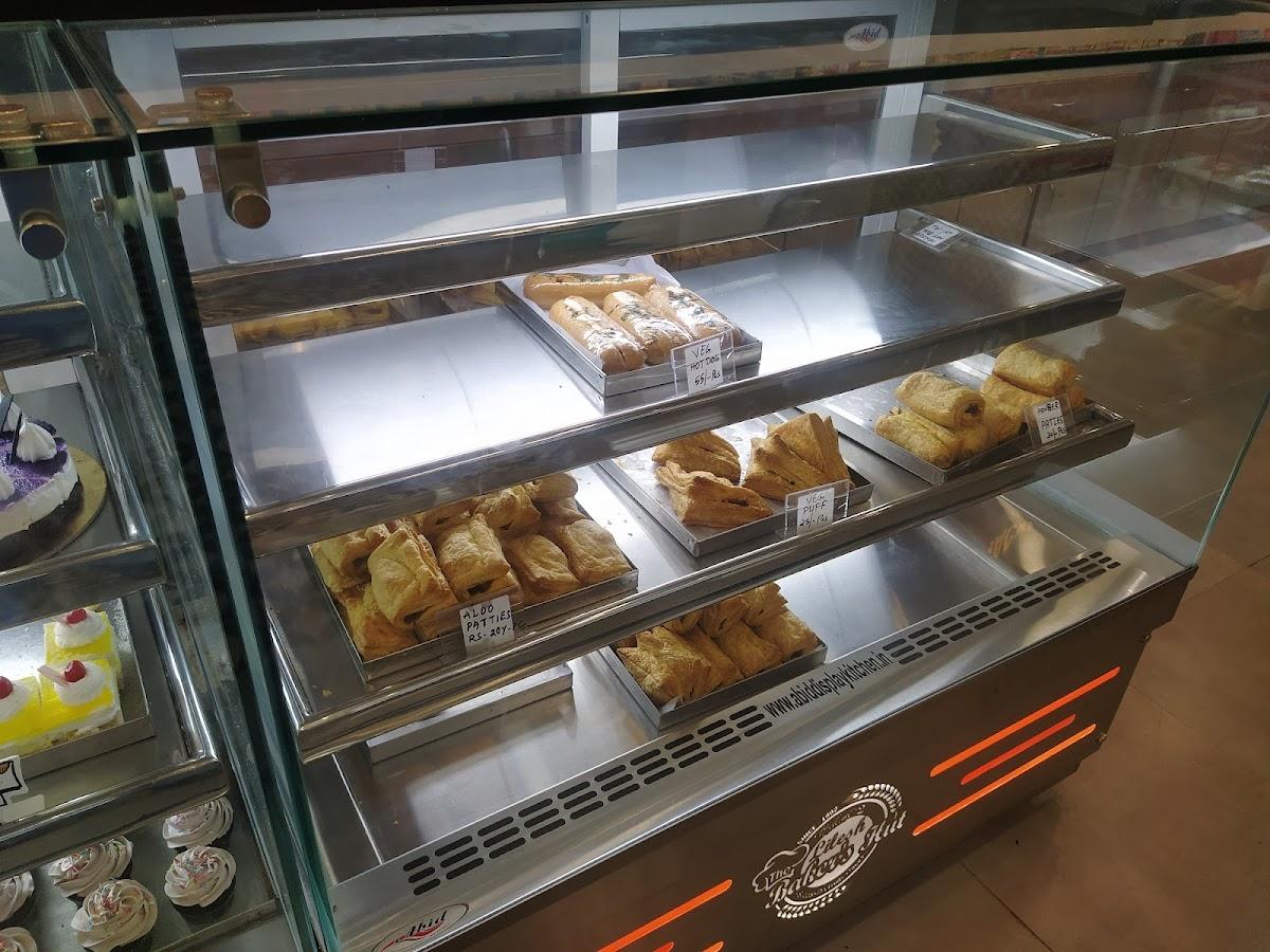 Lilesh The Baker's Hut