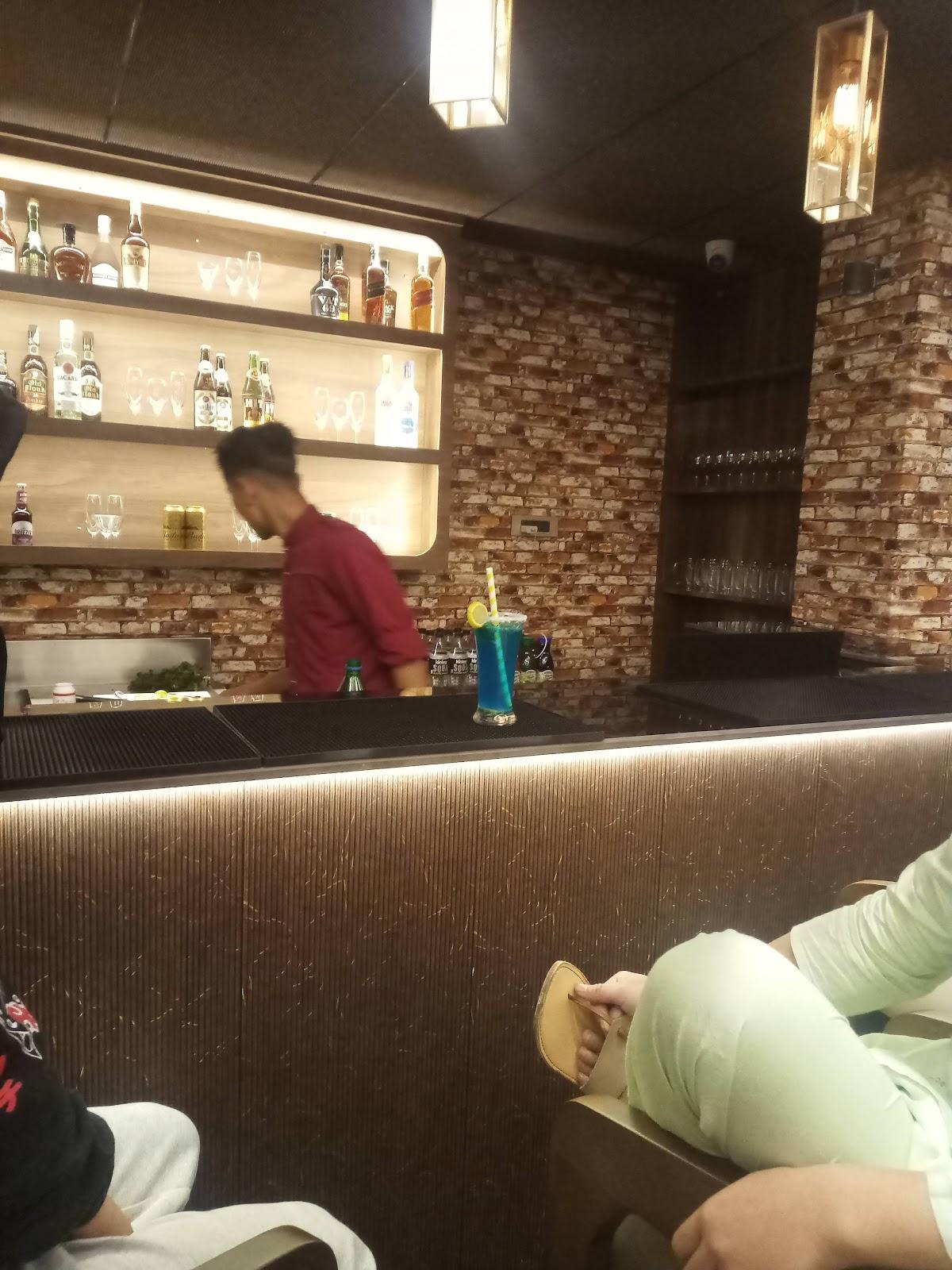 VIVACE (BAR AND RESTAURANT️) +LODGING