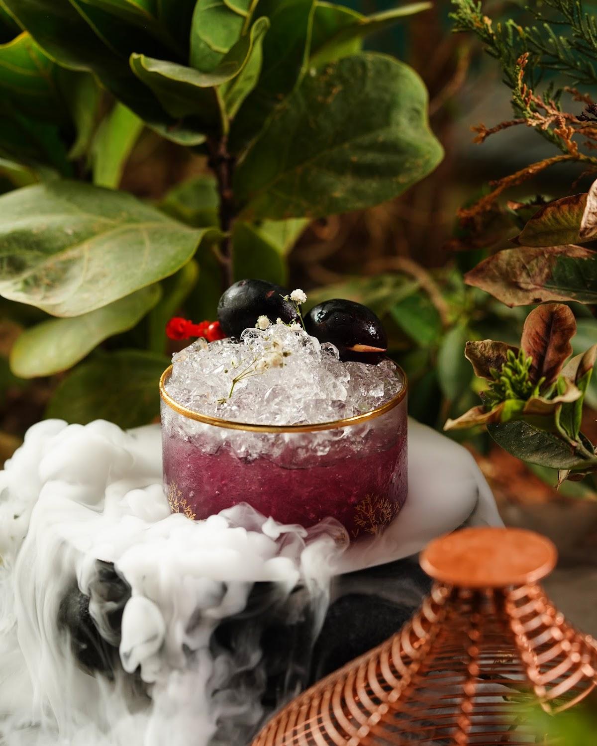 Mezo Restaurant & Bar