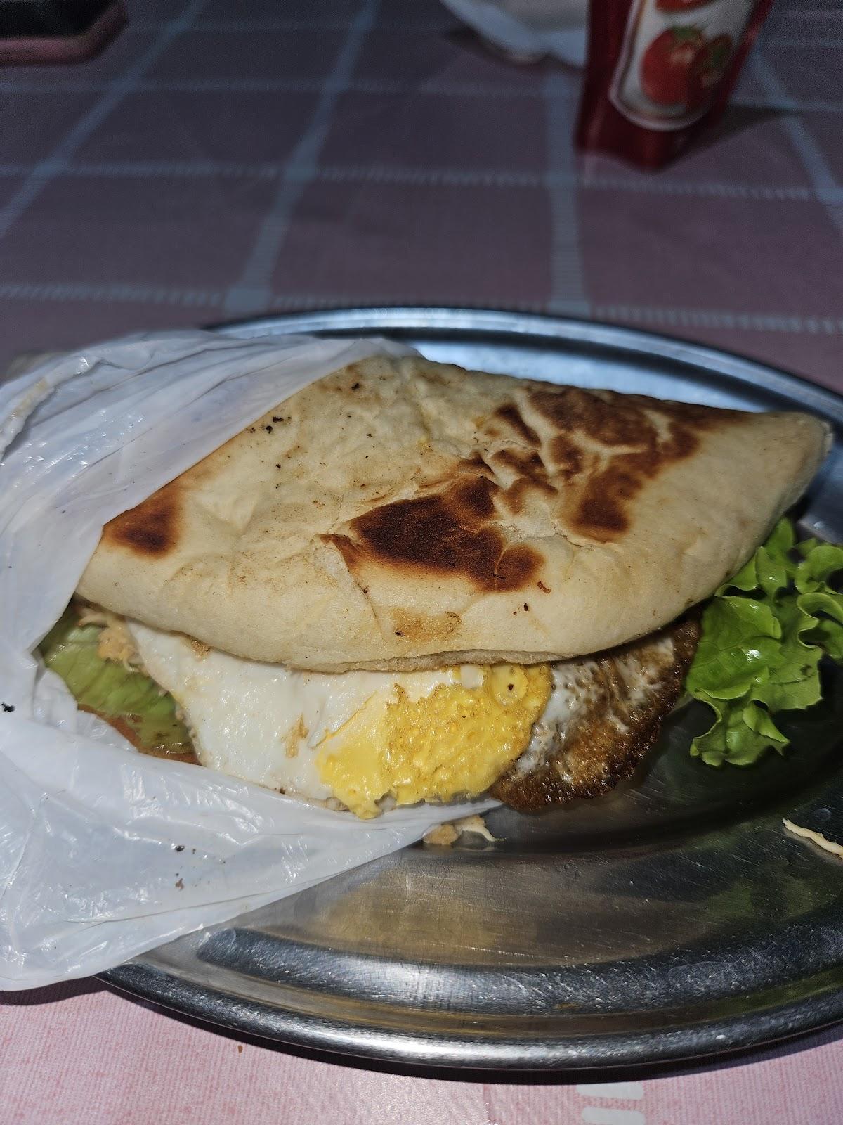 Lanchonete La Favorita