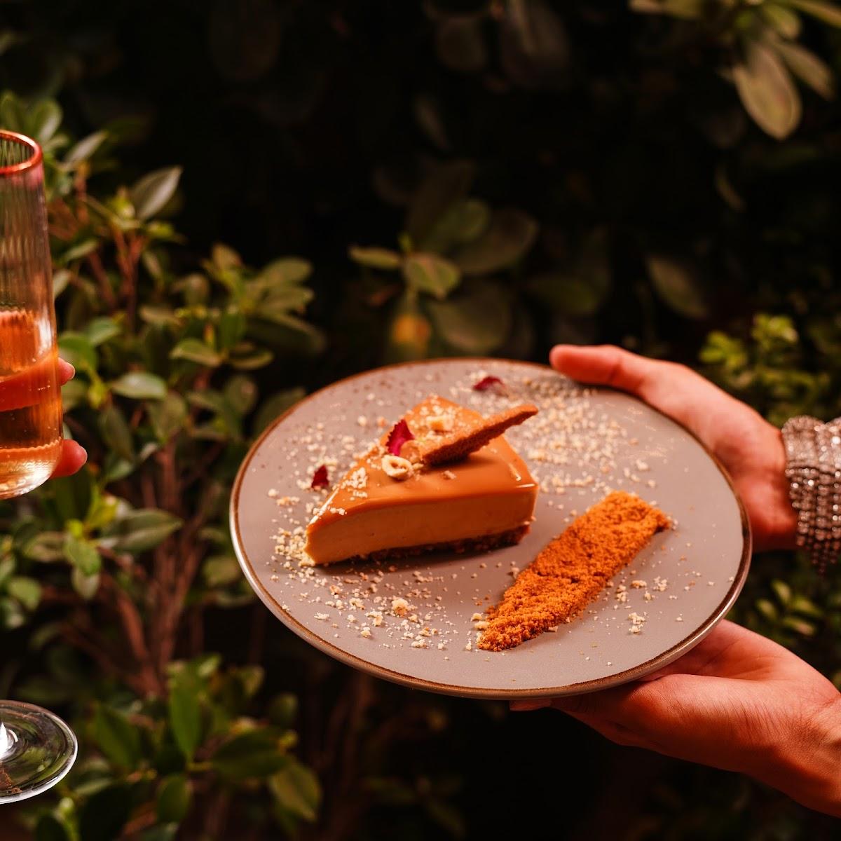 Mezo Restaurant & Bar