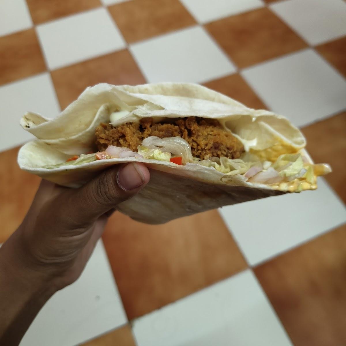 Hot Chix - KMC Food Court