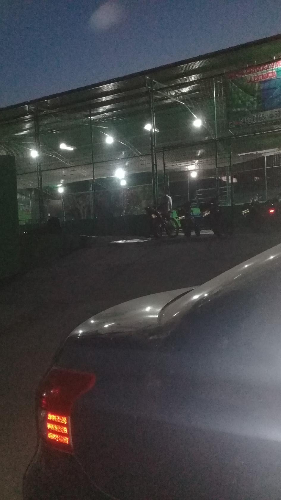 CANCHA SINTETICA Y PISCINAS LA ESTANCIA