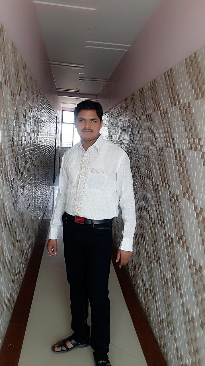 हाॅटेल न्यु निसर्ग