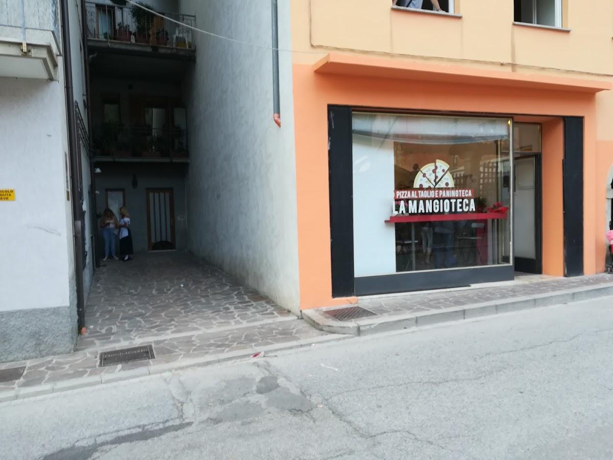 Pizzeria e Paninoteca "Mangioteca"