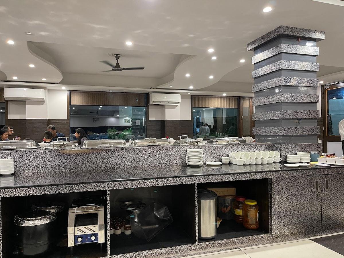 Gunn-Powder Restaurant