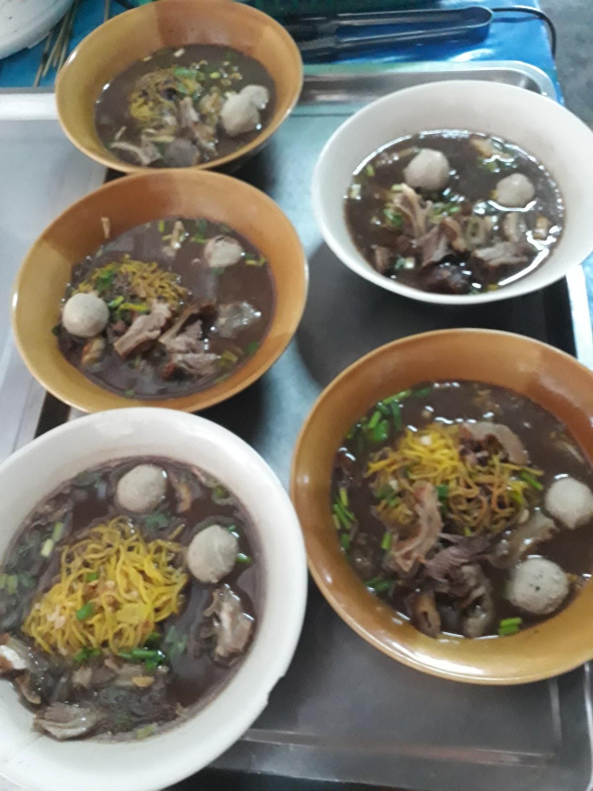 ร้านอาหารป้าเเพรว