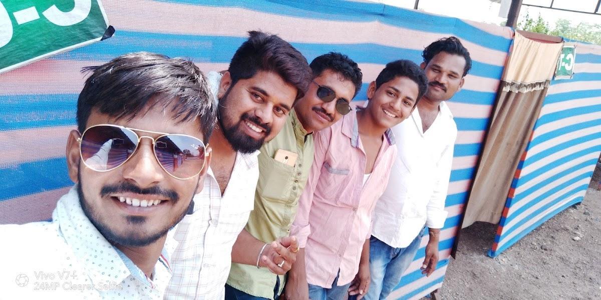 Hotel Garva & Family Restaurant