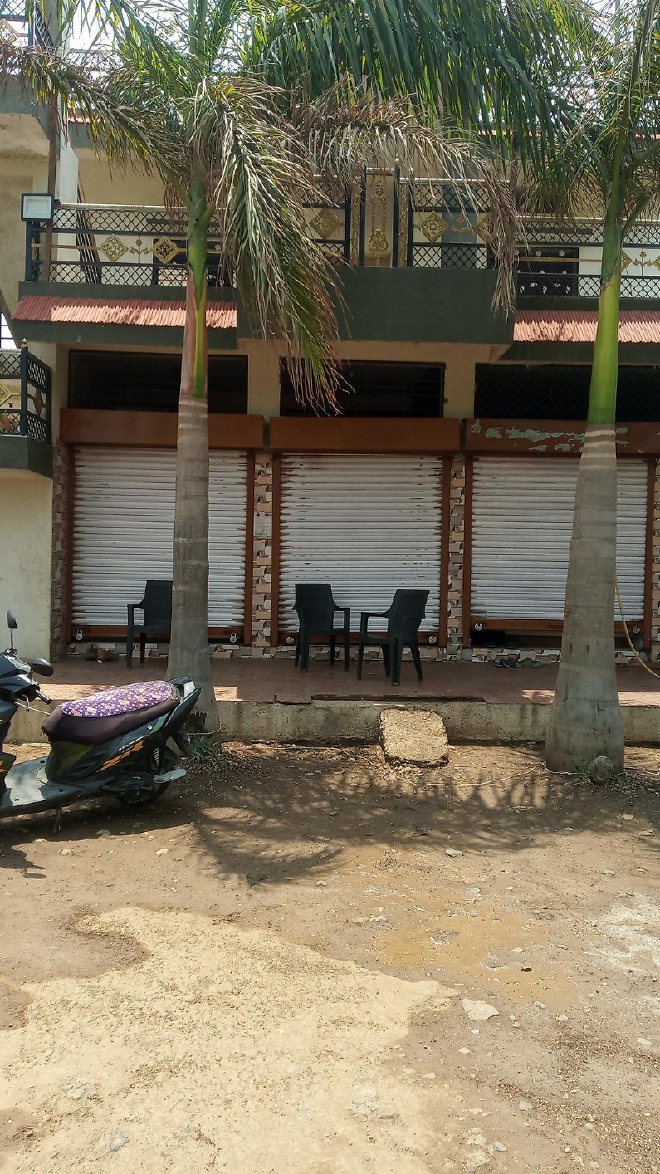 Hotel raje veg non veg & bar