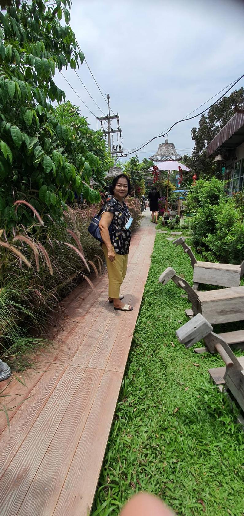 มะม่วง คาเฟ่