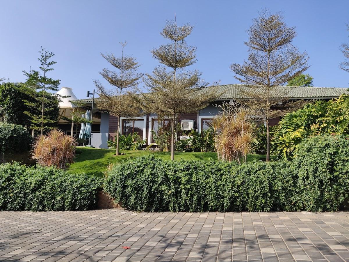 Purple Palms Resort & Spa