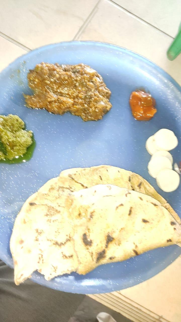 माही झुनका भाकर केंद्र