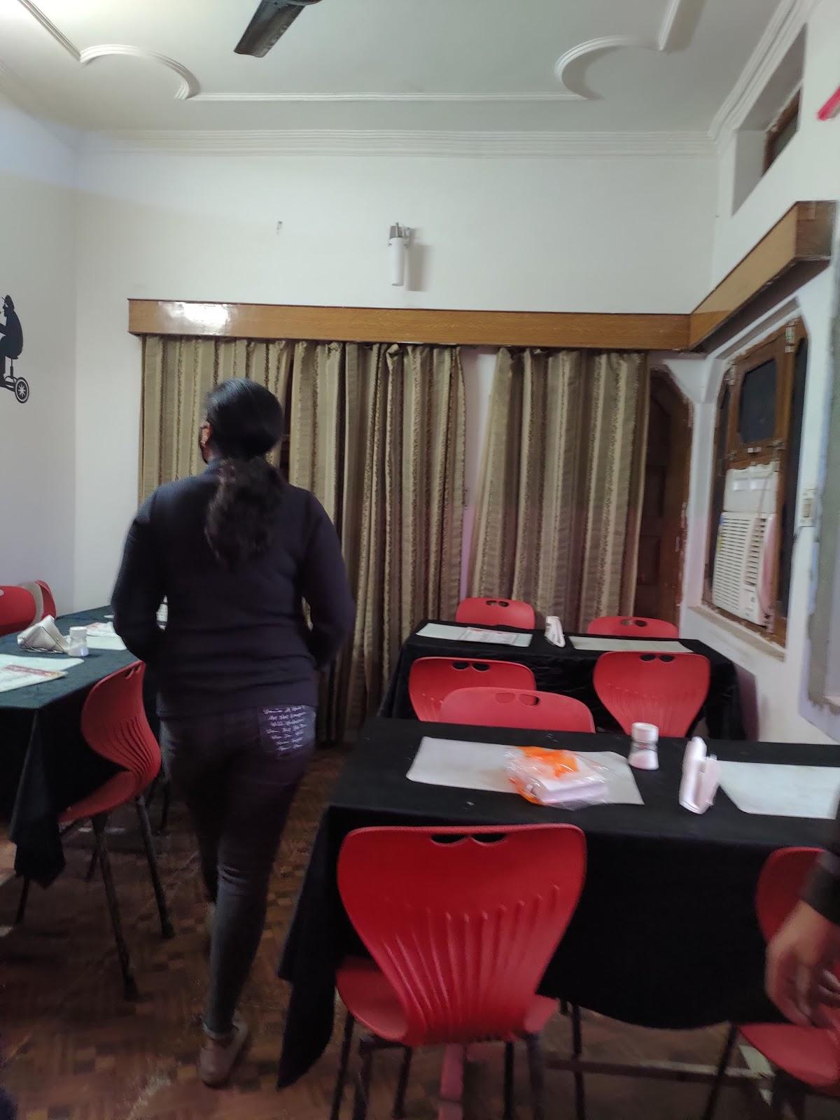 PUNJABI TADKA VEG/NON VEG RESTAURANT