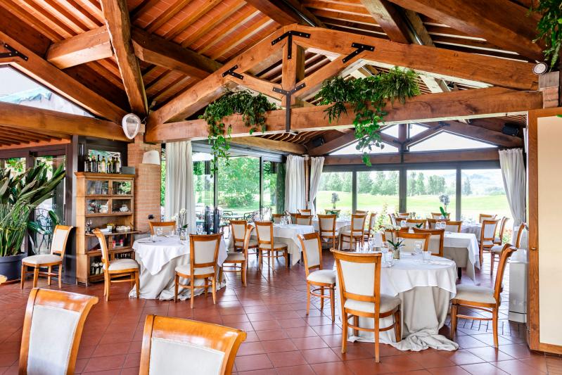 Le Pavoniere Golf & Country Club