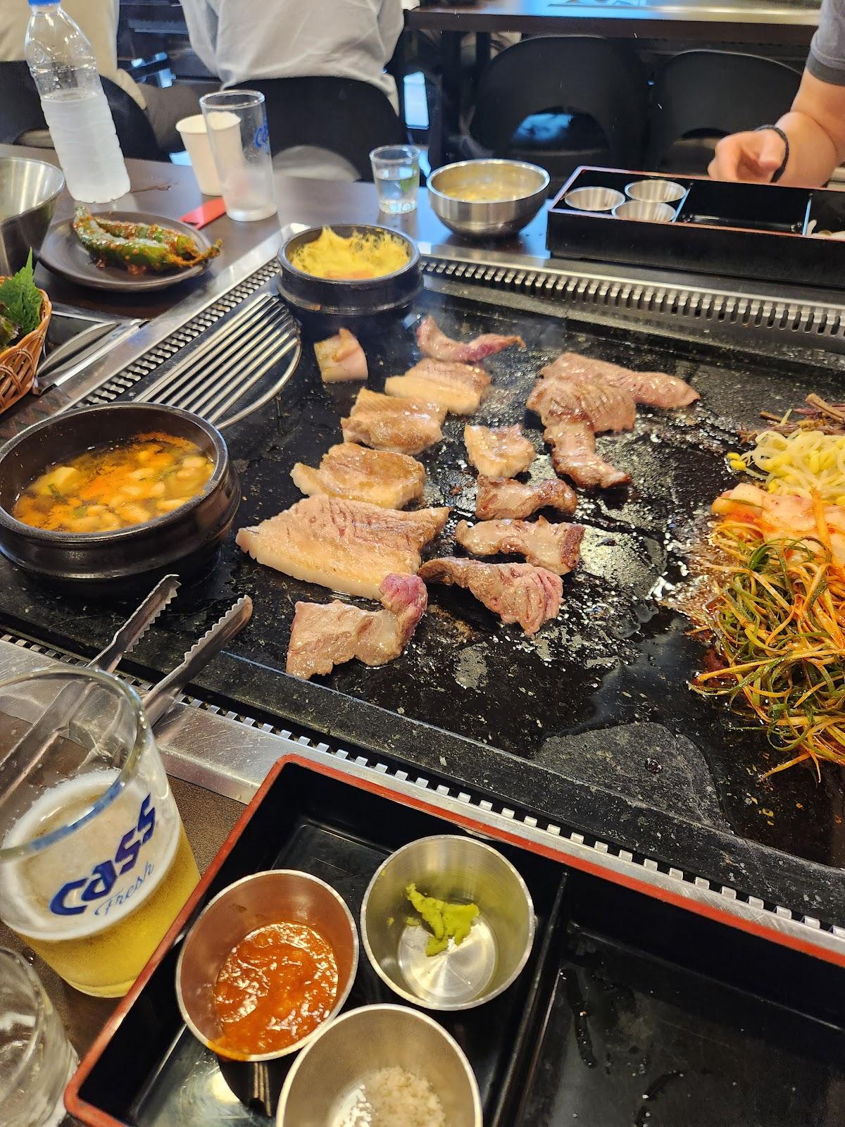 빠박이네돌판삼겹