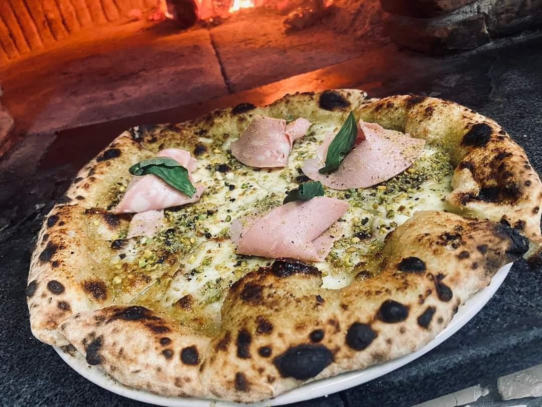 Pizzeria Mani in Pasta - Fraz.Casanova
