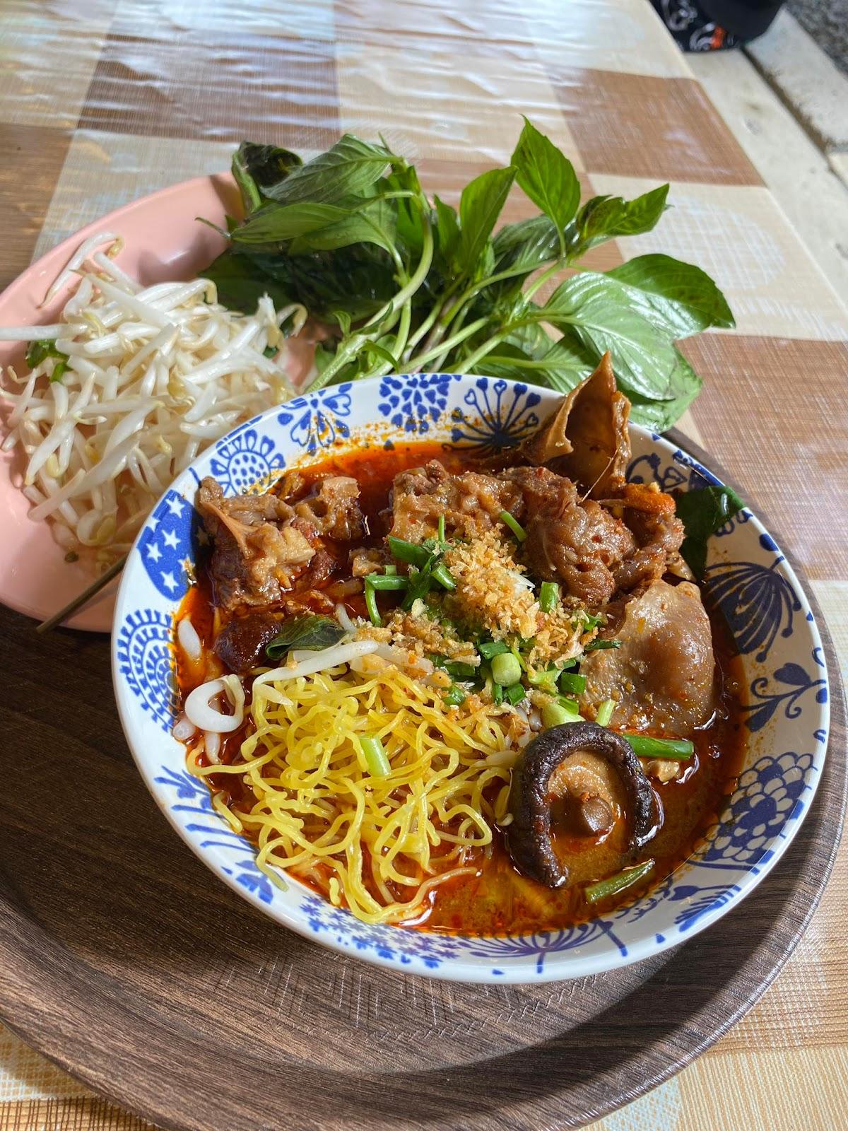 บังโตเตี๋ยวเรือหม้อไฟ