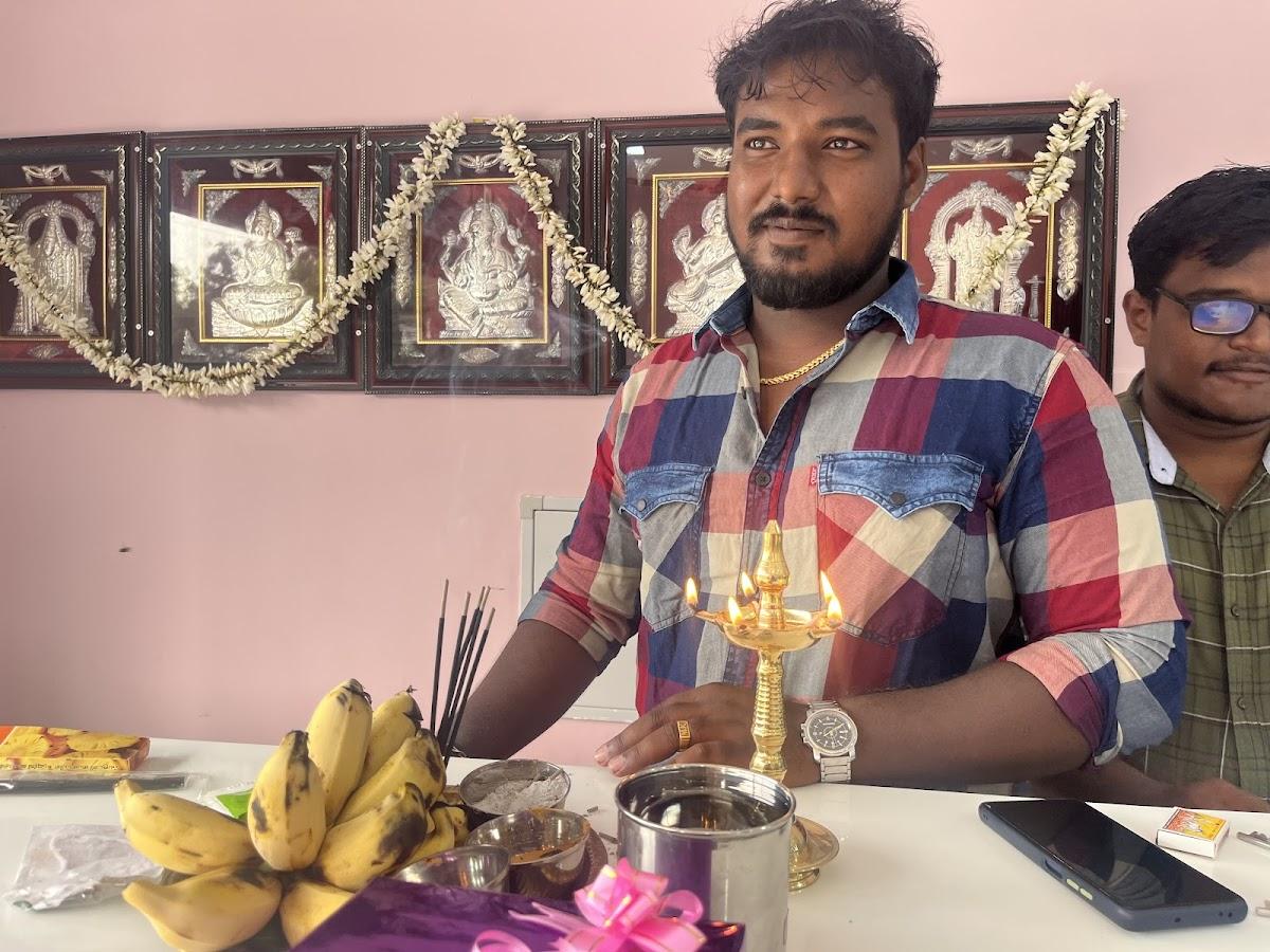 THE NEW VIEW RESTAURANT