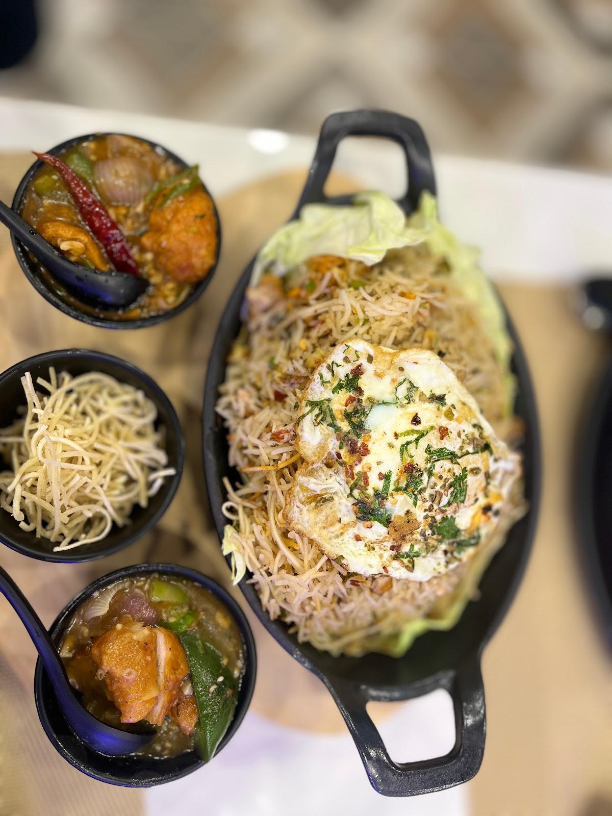 Hotel Dwarka Palace & 24 Carat Restaurant