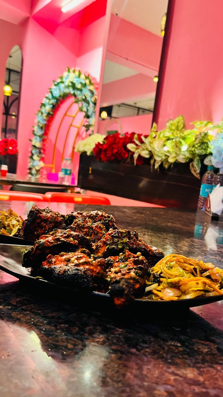 H R STORIES FAMILY RESTAURANT