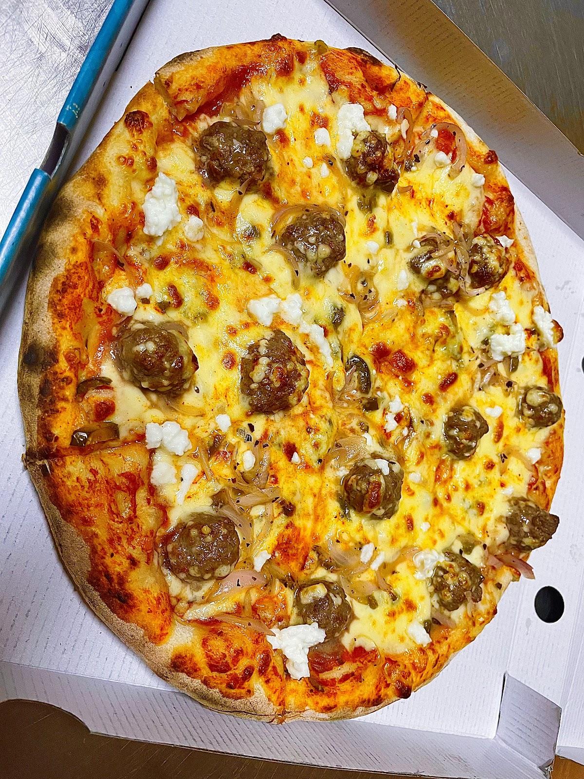 LINA'S BRICKOVEN NEWYORK PIZZA, CHENNAI