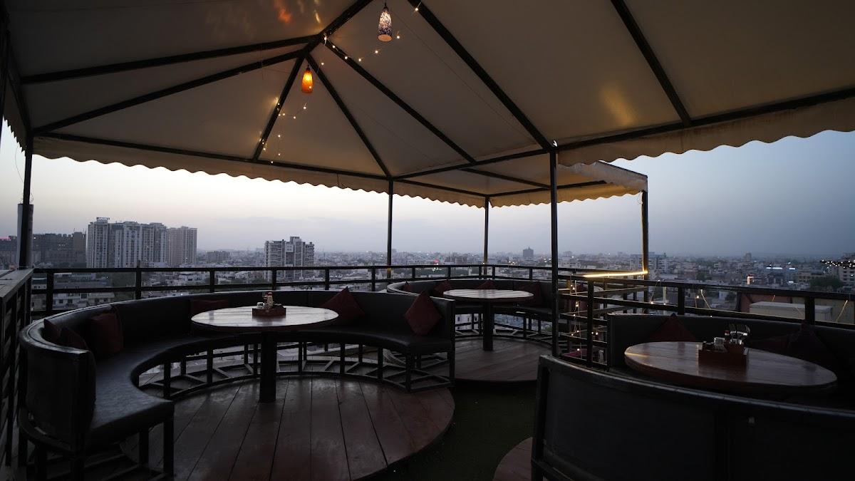 Oxigen Club and Rooftop