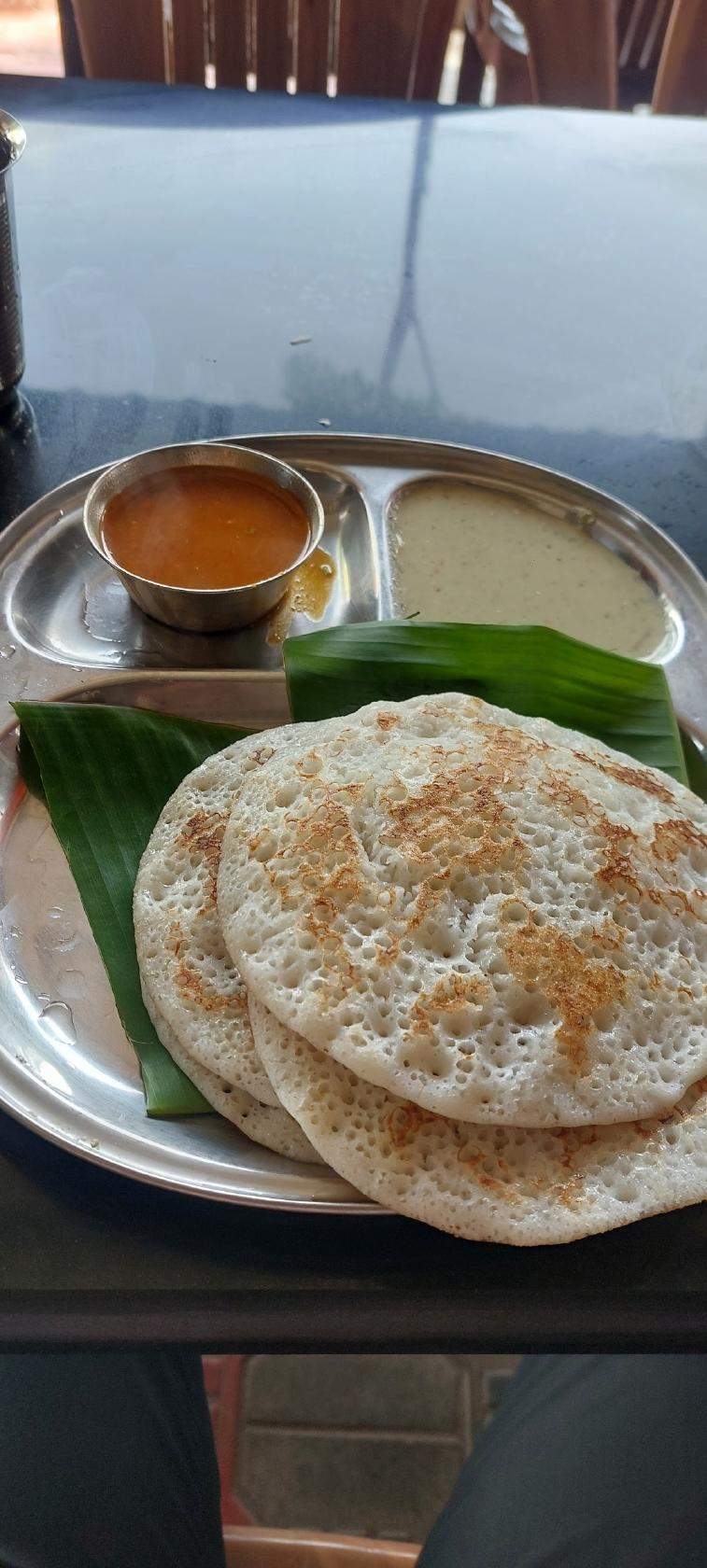 Veerabhadreshwara Hotel