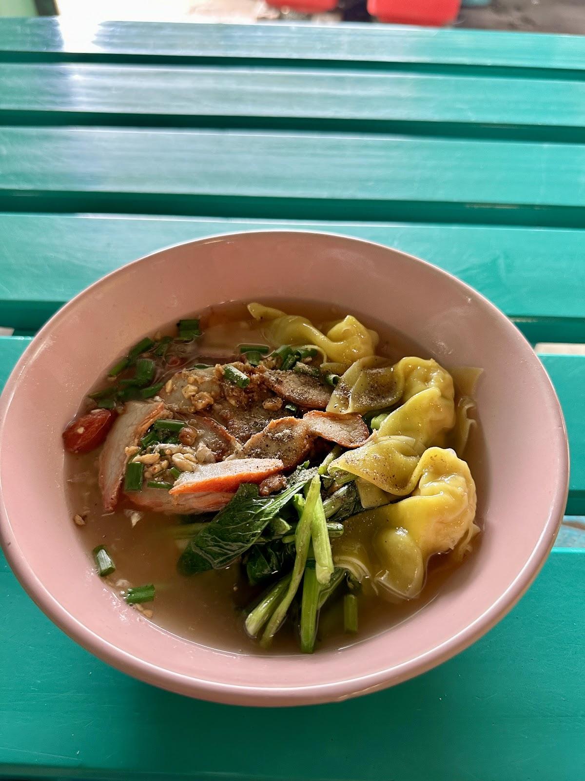 ร้านชายสี่ปากทางอ่างขาง