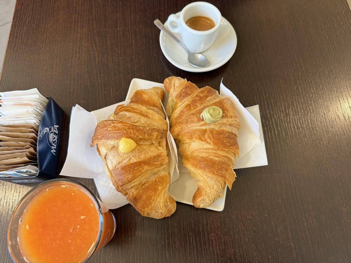 Gallery café istrana