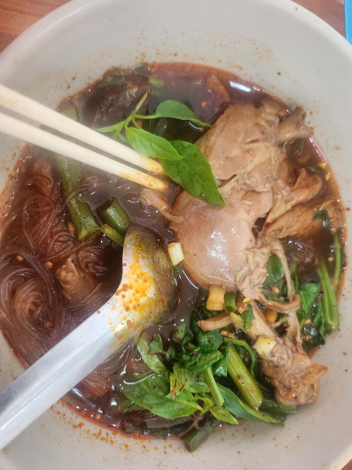 ก๋วยเตี๋ยวหมูตุ๋น สูตรตาหมู-เพชรบูรณ์