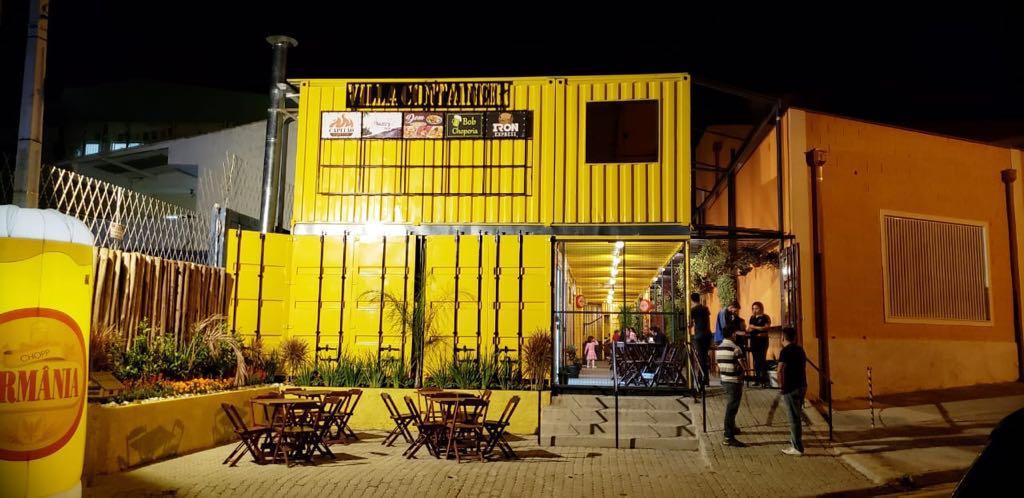 Toca do Pastel - Villa Container