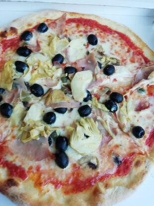 Alla Buona... Di Cassavia Gianni...pizzeria da asporto....gastronomia