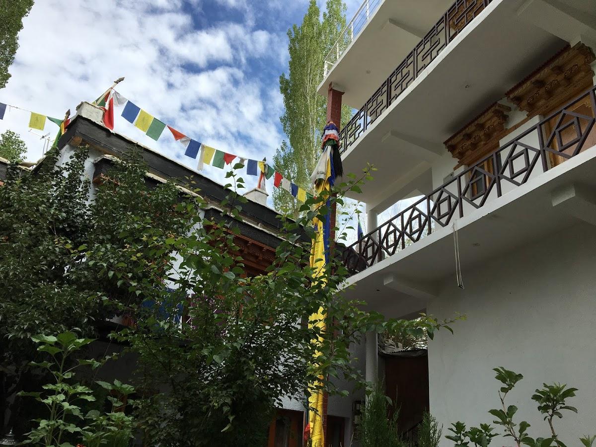 Mentokling Guest House And Apple Garden Restaurant