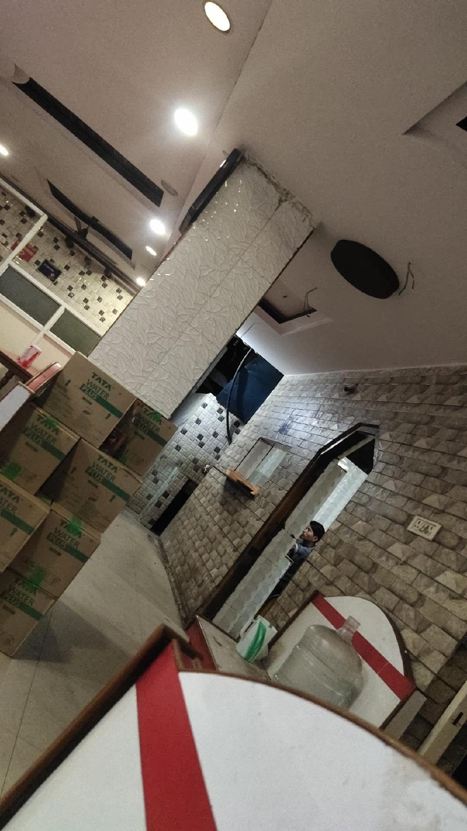 New Shalimar Bawarchi