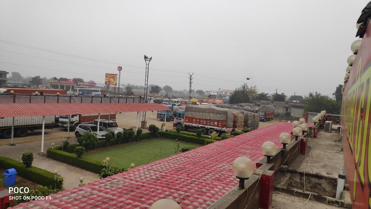 ASHIRWAD PUNJABI DHABA
