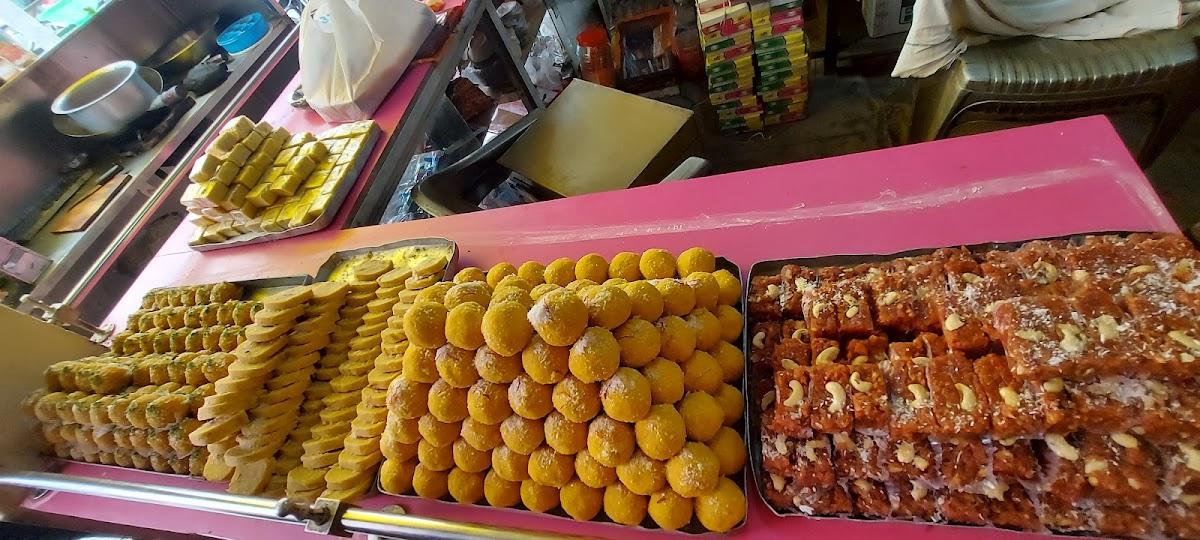 प्रताप स्वीट हाऊस एंड फास्ट फूड