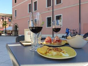 Laltro Vino E Caffè