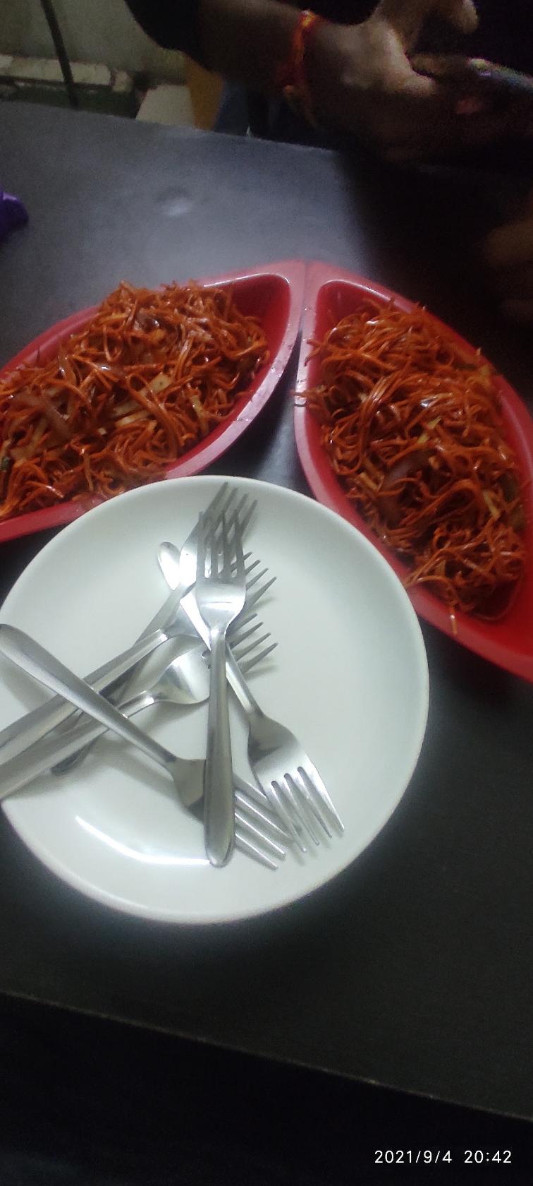 The diamond fastfood and cafe