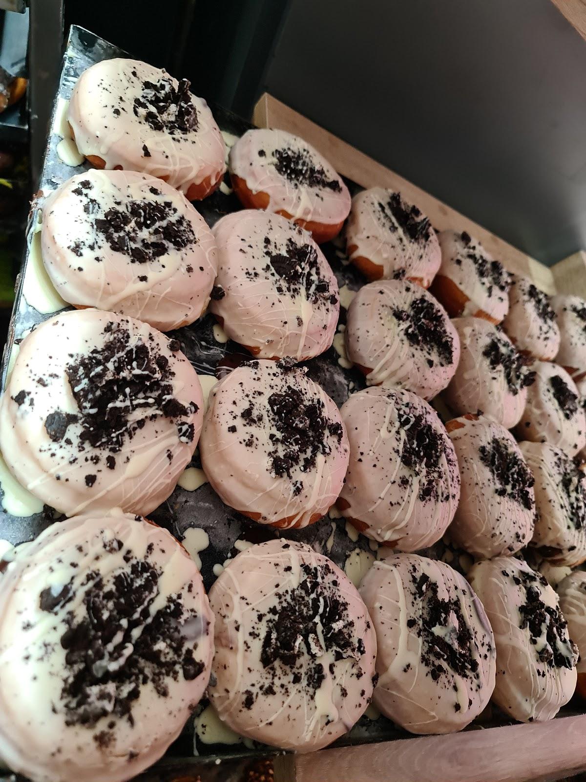 Hungry Donuts