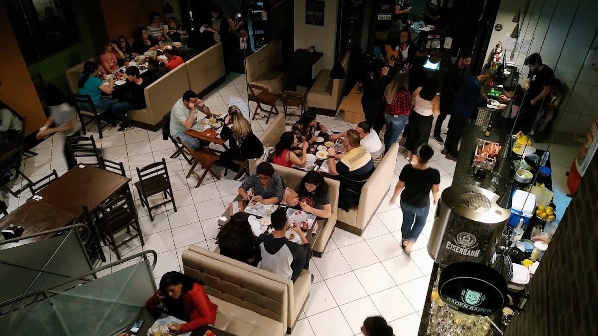 Santo Antonio Burguer Grill mudou agora, nesse ponto é o Canalha's Burguer