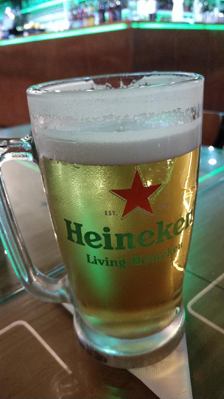 Living HNK Terminal 1: Bar, Restaurante, Heineken, Drinks, Cerveja, Aeroporto GRU