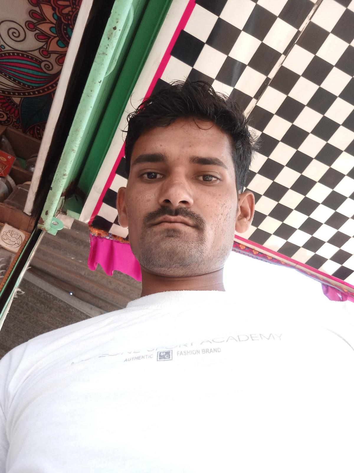 Pathan Chikan Senter