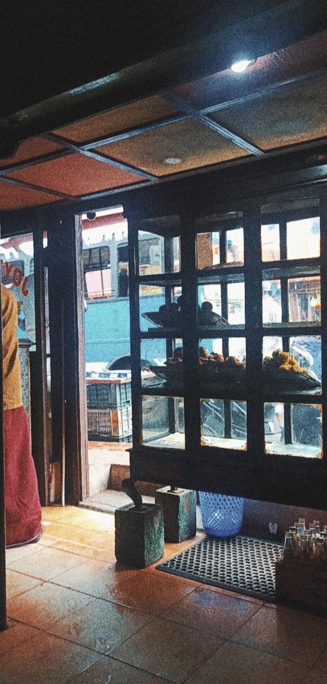 Joy's hotel and teashop