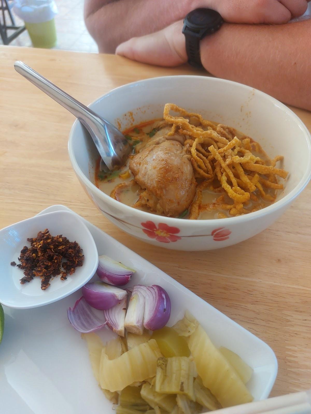 น้องข้าวปุ้น อาหารตามสั่ง