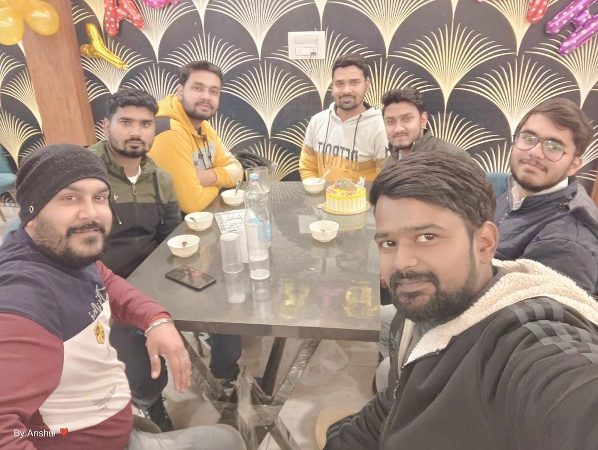 DY'S Dining & Restaurant